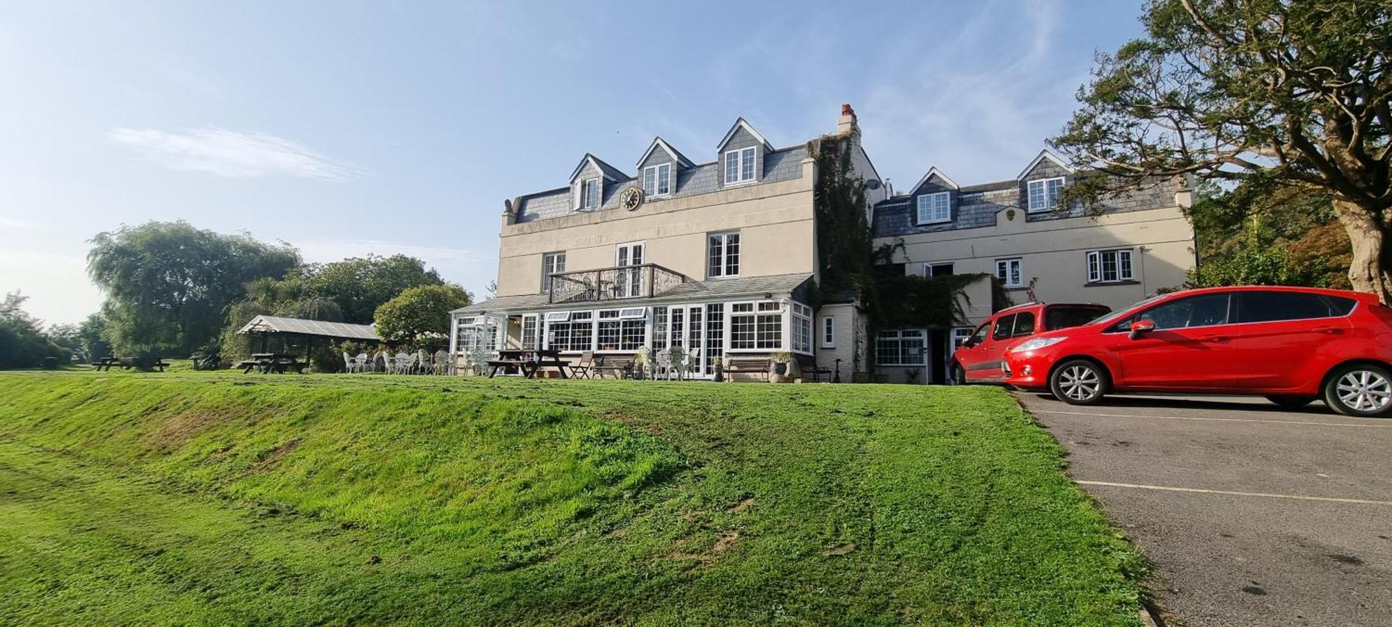 No 4 Trelawney Apartment - Onsite Bar - Restaurant - Horse Riding Menheniot المظهر الخارجي الصورة